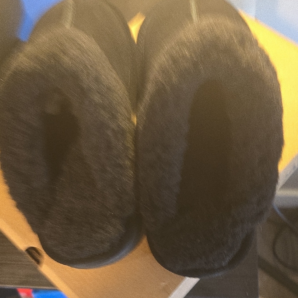 BearPaw Black Cozy Slippers Size 8 WOMENS Brand NWT - Picture 6 of 7